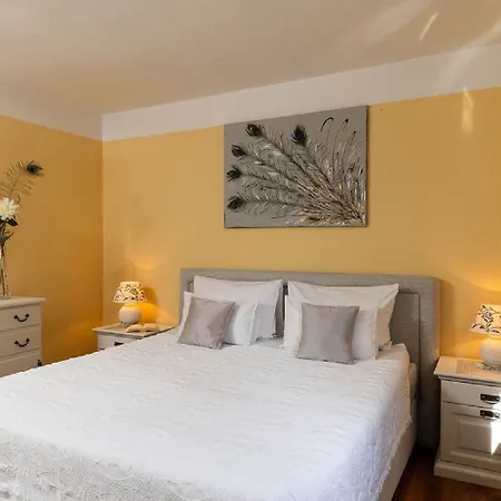 Bezauberndes Mit Mediterranem Garten, Pool, Hochstuhl, Babybett, Bbq * Tribalj (Primorsko-Goranska)