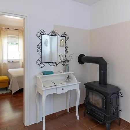 Apartament Bezauberndes Mit Mediterranem Garten, Pool, Hochstuhl, Babybett, Bbq Tribalj (Primorsko-Goranska)