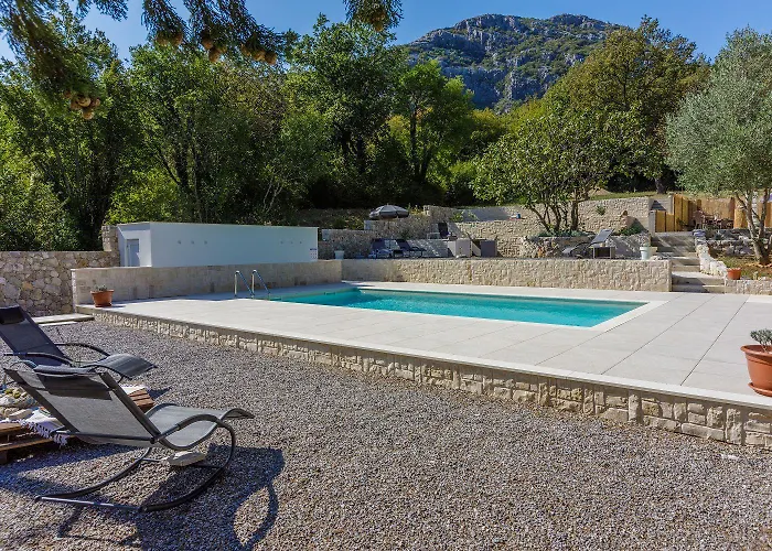 Bezauberndes Mit Mediterranem Garten, Pool, Hochstuhl, Babybett, Bbq Tribalj (Primorsko-Goranska)