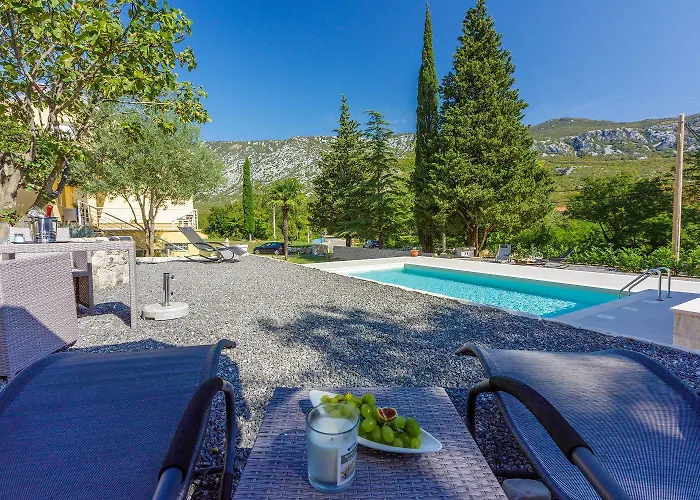 Bezauberndes Mit Mediterranem Garten, Pool, Hochstuhl, Babybett, Bbq * Tribalj (Primorsko-Goranska)