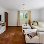 公寓 Bezauberndes Mit Mediterranem Garten, Pool, Hochstuhl, Babybett, Bbq Tribalj (Primorsko-Goranska)