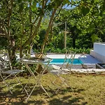 Apartament Bezauberndes Mit Mediterranem Garten, Pool, Hochstuhl, Babybett, Bbq Tribalj (Primorsko-Goranska)